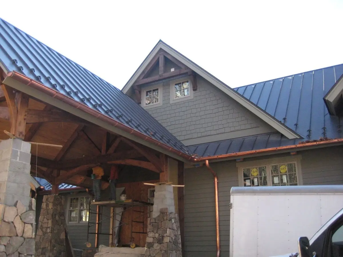 Craftsman Roofing team delivering quality roofing work in Huntsville